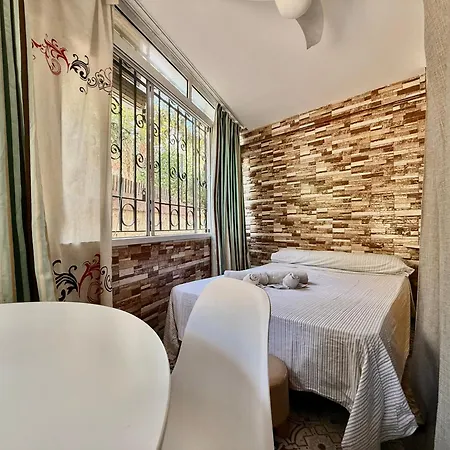 Apartman Loma - Wifi, Centro A 200 Metros, Playa A 850 Metros, Nuevo, Tiendas A Menos De 5 Minutos *